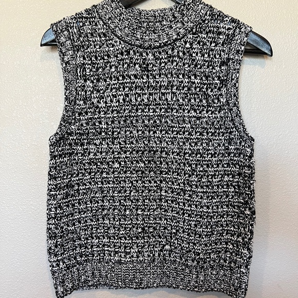 Stitches+Stripes Cropped Black White Sleeveless Sweater Size Small Worn Once - Picture 1 of 4